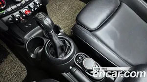 Mini Cooper Convertible, 2019 — миниатюра 9