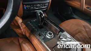 Maserati Quattroporte, 2017 — миниатюра 9