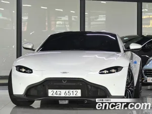 Astonmartin Vantage, 2019 — миниатюра 1