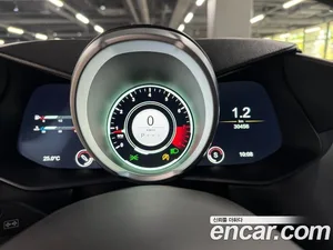 Astonmartin Vantage, 2019 — миниатюра 4