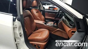 Maserati Quattroporte, 2016 — миниатюра 10