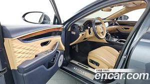 Bentley Flying Spur, 2021 — миниатюра 10