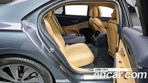 Bentley Flying Spur, 2021 — миниатюра 12