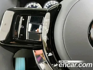Rolls-Royce Cullinan, 2023 — миниатюра 12