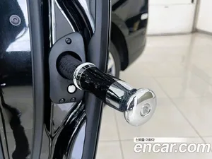 Rolls-Royce Cullinan, 2023 — миниатюра 18