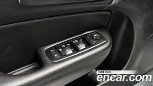 Chrysler 200, 2015 — миниатюра 18