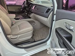 Kia Carnival, 2016 — миниатюра 12
