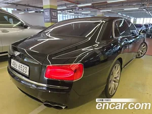 Bentley Flying Spur, 2018 — миниатюра 2