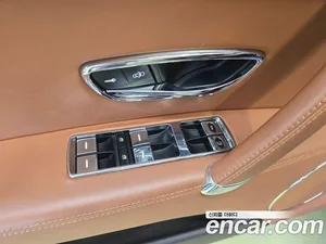 Bentley Flying Spur, 2018 — миниатюра 15