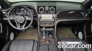 Bentley Bentayga, 2019 — миниатюра 7