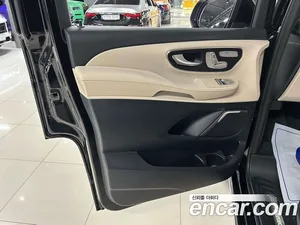 Mercedes-Benz V-Class, 2025 — миниатюра 7