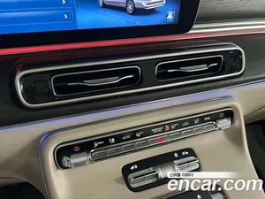 Mercedes-Benz V-Class, 2025 — миниатюра 9