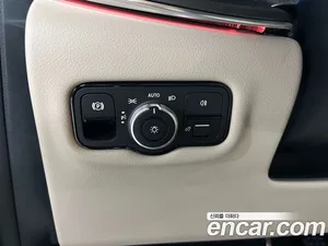 Mercedes-Benz V-Class, 2025 — миниатюра 12