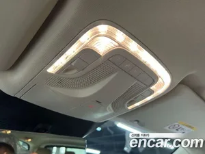 Mercedes-Benz V-Class, 2025 — миниатюра 13