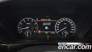 Genesis EQ900, 2017 — миниатюра 8