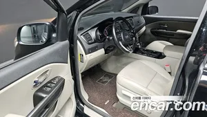 Kia Carnival, 2018 — миниатюра 12