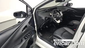 Toyota Prius, 2017 — миниатюра 12