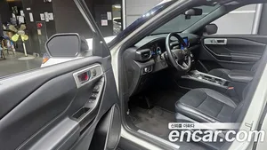 Ford Explorer, 2020 — миниатюра 10