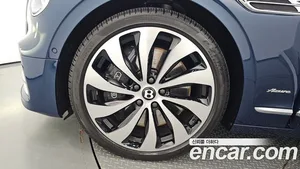 Bentley Flying Spur, 2024 — миниатюра 5