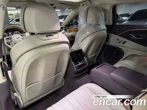 Bentley Flying Spur, 2021 — миниатюра 14