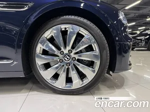 Bentley Flying Spur, 2021 — миниатюра 16