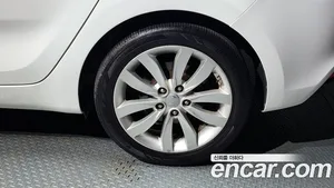 Kia Carens, 2015 — миниатюра 5