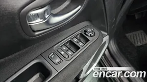 Jeep Renegade, 2021 — миниатюра 16