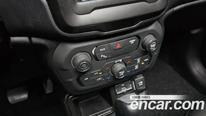 Jeep Renegade, 2021 — миниатюра 18