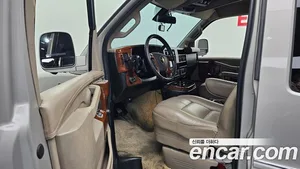 Chevrolet Express Van, 2019 — миниатюра 10