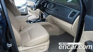 Kia Carnival, 2018 — миниатюра 15