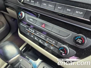 Kia Carnival, 2017 — миниатюра 14
