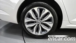 Renault SM6, 2016 — миниатюра 5