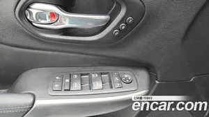 Jeep Cherokee, 2021 — миниатюра 14