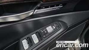 Genesis G90, 2019 — миниатюра 12