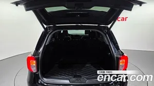 Ford Explorer, 2021 — миниатюра 20
