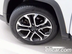 Jeep Compass, 2022 — миниатюра 19