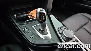 BMW 3-Series, 2017 — миниатюра 9