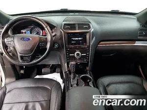 Ford Explorer, 2019 — миниатюра 7