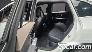 Mercedes-Benz EQE, 2023 — миниатюра 18