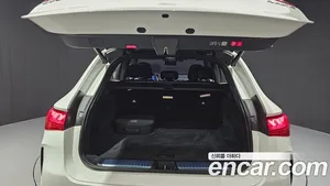 Mercedes-Benz EQE, 2023 — миниатюра 20
