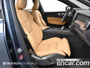 Volvo XC60, 2023 — миниатюра 10