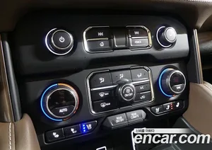 Chevrolet Surburban, 2021 — миниатюра 13
