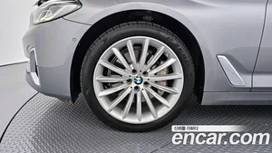 BMW 5-Series, 2023 — миниатюра 5