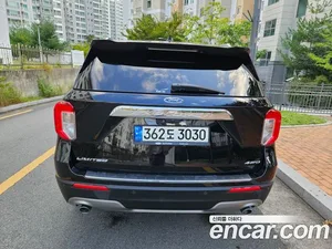 Ford Explorer, 2021 — миниатюра 4