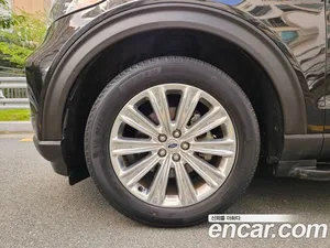 Ford Explorer, 2021 — миниатюра 5