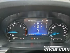 Ford Explorer, 2021 — миниатюра 8
