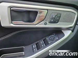 Ford Explorer, 2021 — миниатюра 14