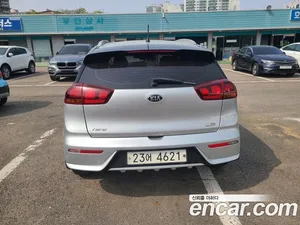 Kia Niro, 2018 — миниатюра 4