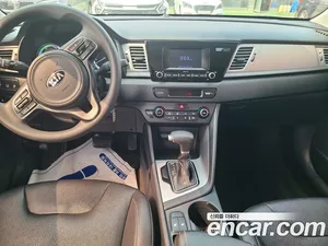 Kia Niro, 2018 — миниатюра 12