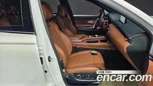 Genesis GV70, 2023 — миниатюра 10